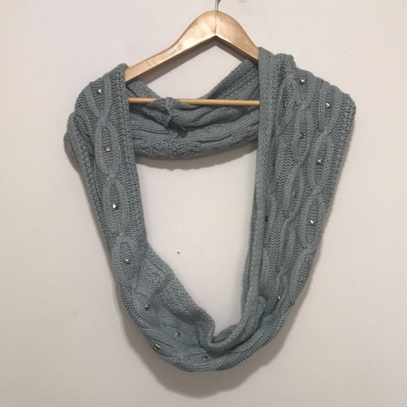 GRAY Saks Fifth Avenue cable knit studded infinity scarf - Picture 2 of 8